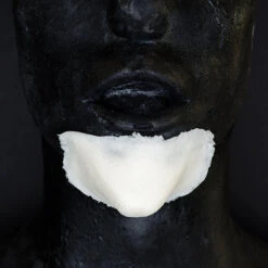 Costume Chin #153